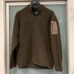 Arcteryx 1/4 zip fleece sweater Men’s Medium